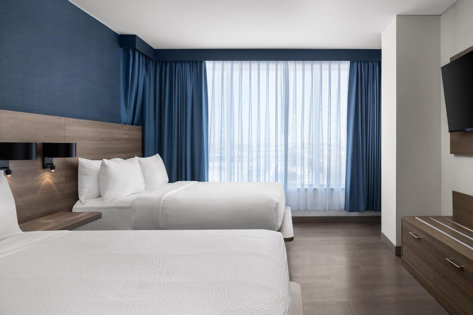 Hotel Express Airport - St-laurent By Ihg 2*